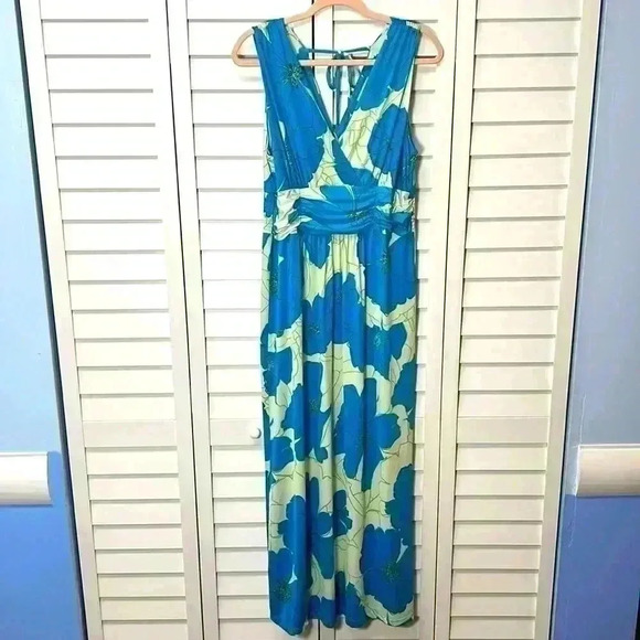 Jonathan Martin Sleeveless V-Neck Stretch Maxi Dress Size 14 - Picture 1 of 9